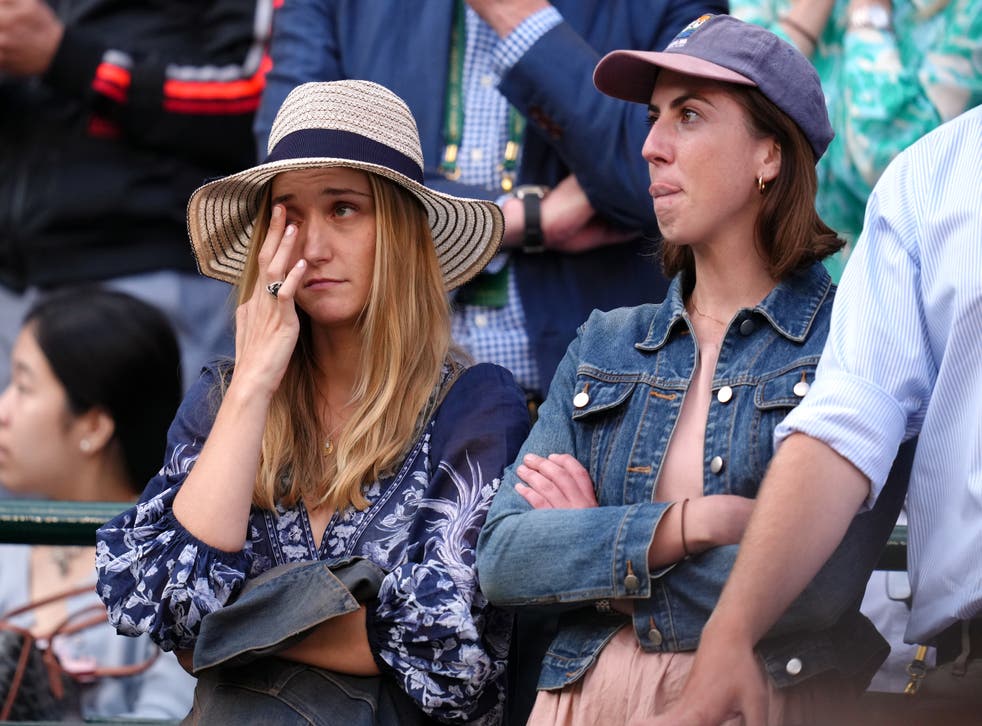 Louise Jacobi was in tears after watching her boyfriend storm through to the semi-finals on Tuesday (ジョンウォルトン/ PA)