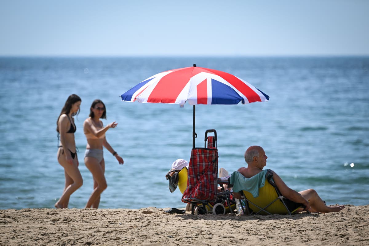 Health warning issued as UK set for second heatwave in weeks