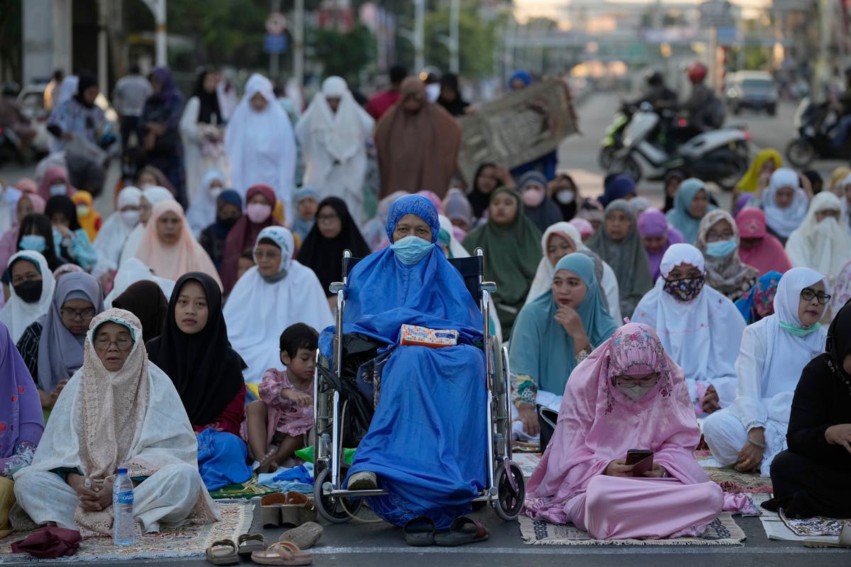 Les musulmans indonésiens célèbrent l'Aïd al-Adha au milieu de l'épidémie de fièvre aphteuse