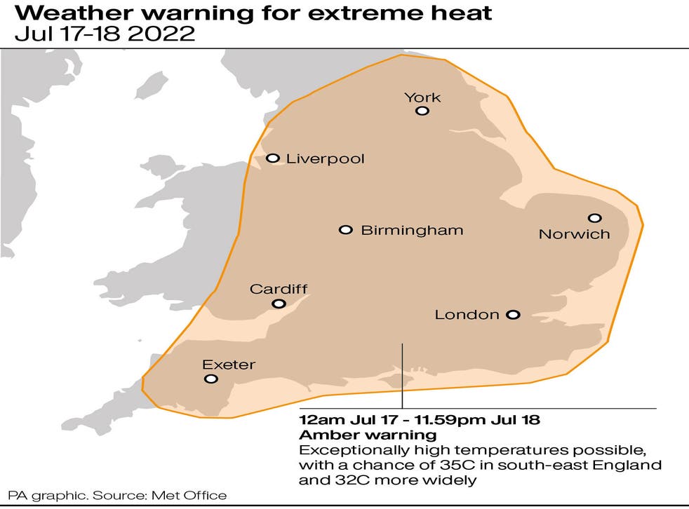 <p>An extreme heat warning is in place for much of England on Sunday and Monday </p>