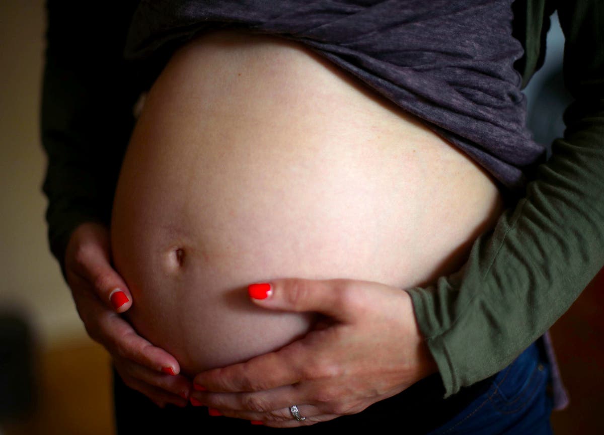 Covid late in pregnancy linked to higher risk of premature birth