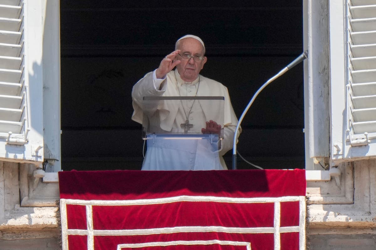 Pope seeks prayers for his 'penitential' Canadian pilgrimage