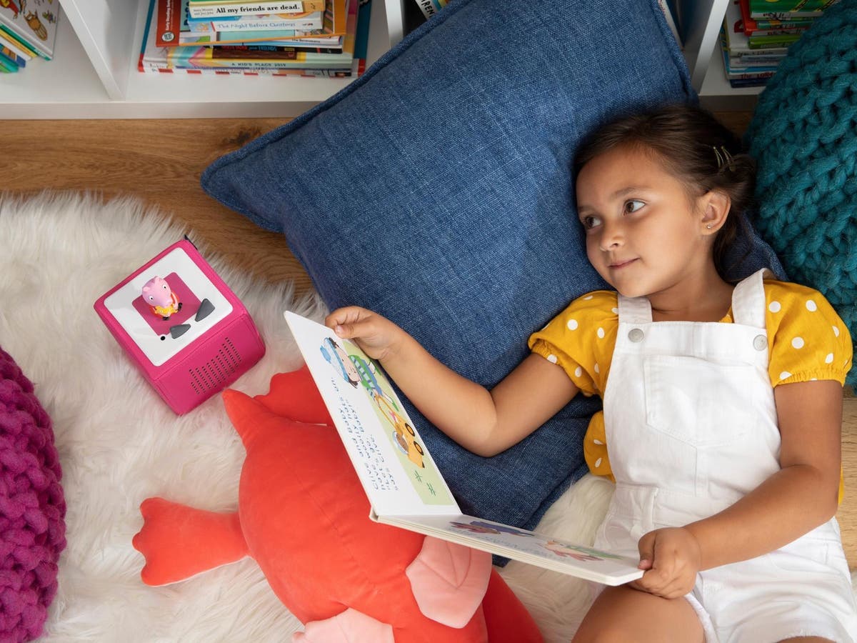 Have children who adore story time? This musical box plays stories, minus screens
