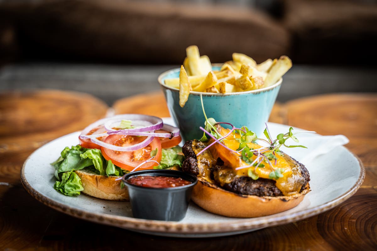 Hotel charges diners £2 to remove items from its £20 burger