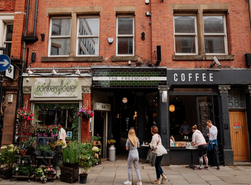 <p>Cafes and bars in the Northern Quarter</p>