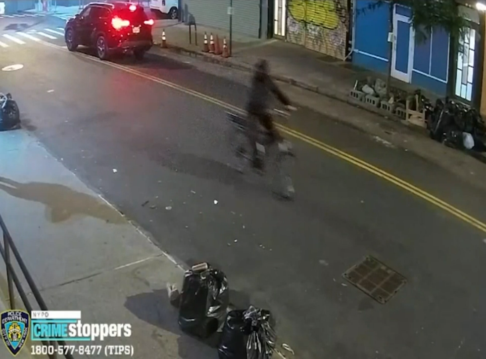 <p>The suspect wanted in connection with three separate sexual assaults carried out on an e-bike in New York City is seen fleeing on an e-bike after the attack</bl>