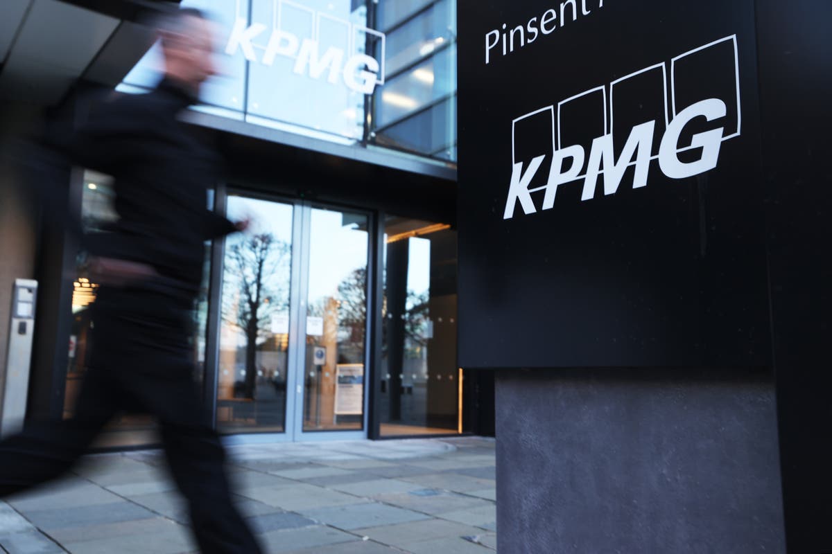 KPMG fined £18.4m 
