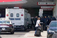 警察: Woman opened fire in Dallas airport; cop shot her