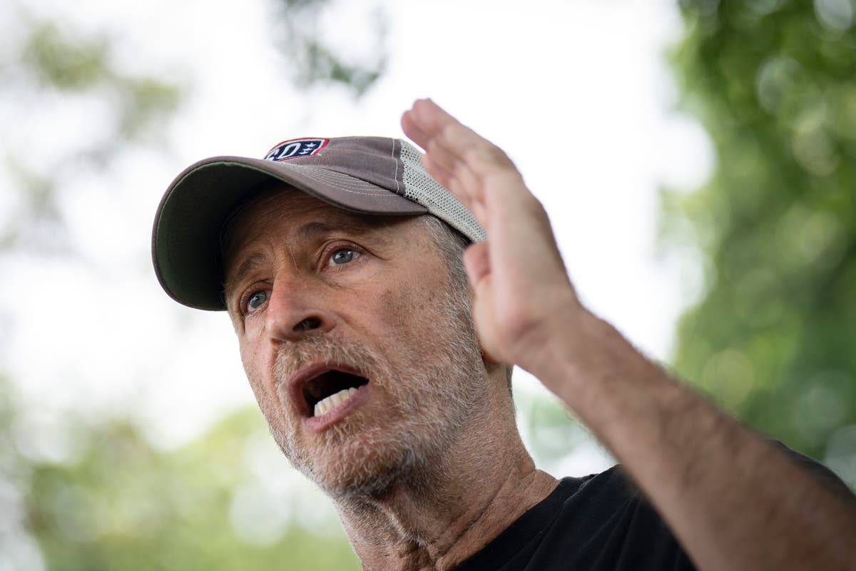 Jon Stewart gives fiery speech on Capitol steps ahead of second vote on burn pits