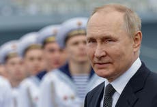 Putin ‘recruiting prisoners from Russian jails to fight on frontline in Ukraine’