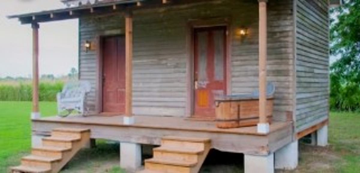 Airbnb apologises for ‘slave cabin’ listing in Mississippi