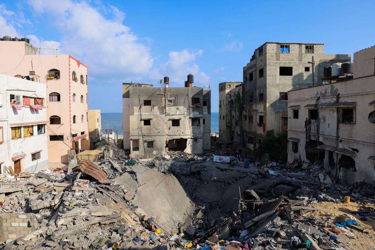 Urolig våpenhvile holder i Gaza etter helgen med vold