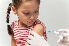 下の子供たち 10 will get polio boosters as virus returns to UK after 40 年