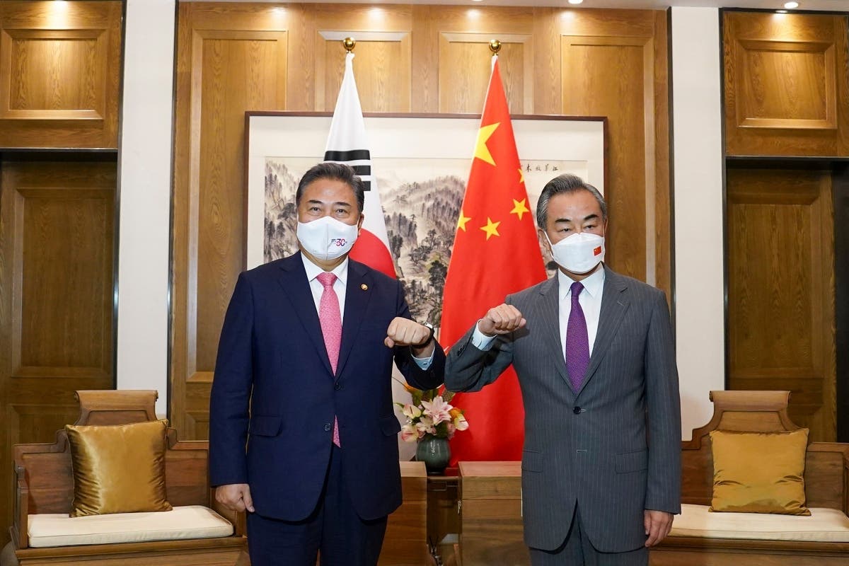 Top Chinese, South Korean diplomats pledge closer ties