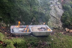 Morrisons interrompe as vendas de churrasco descartável, pois o período de seca gera preocupações com o risco de incêndio