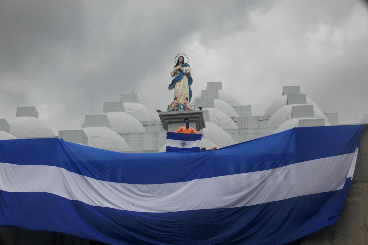 Nicaraguan police prohibit religious procession in capital