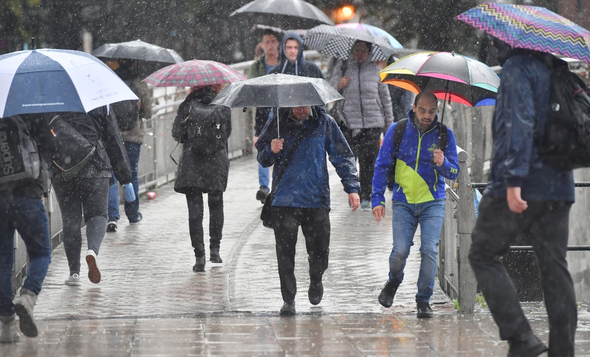 Thunder, lightning and floods predicted over the next few days