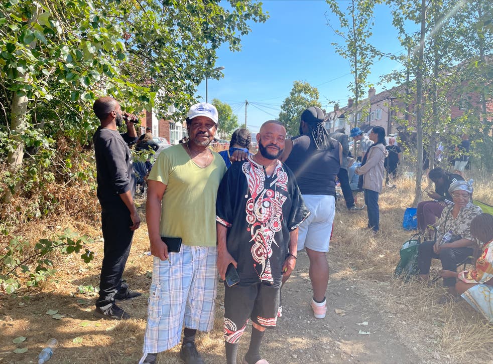 Residents Delroy Simms, 62, (venstre) and Kutoya Kukanda, 50, are still living in hotels after rescuing three children from the aftermath of a gas explosion on their street (Laura Parnaby/PA)