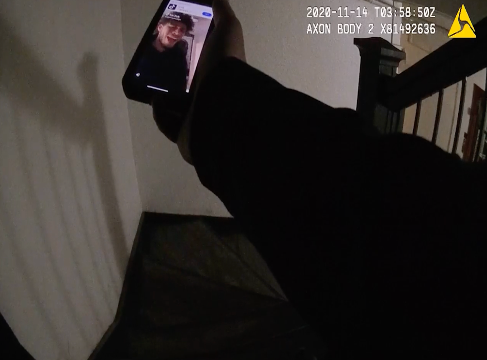 <p>A screenshot of the bodycam footage shows Officer Ian Anderson on TikTok </磷>