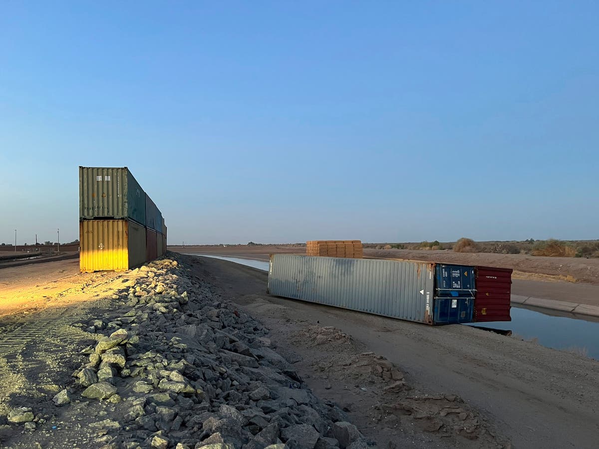 Arizona's border wall delayed after 2 containers topple