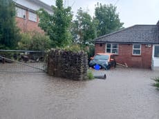 Météo britannique: Nouvel avertissement d'orage et d'inondation "danger pour la vie" émis par le bureau du Met