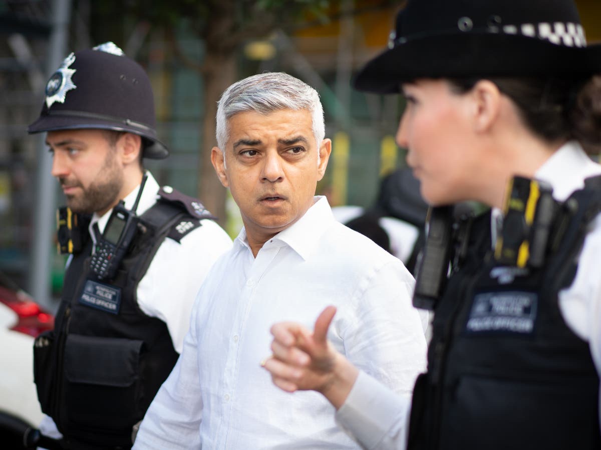 Sadiq Khan warns of potential rise in violence over cost of living crisis