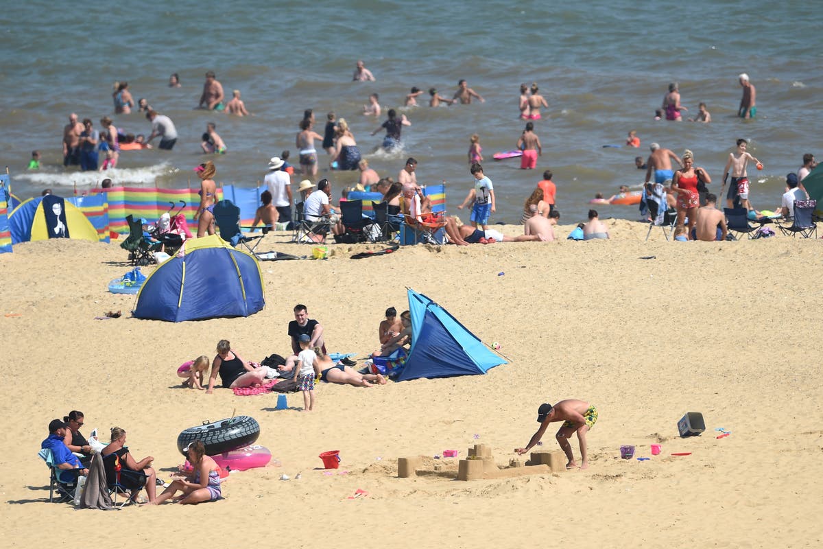 Sewage polluting UK beaches as swimmers warned to avoid water at 50 seaside hotspots