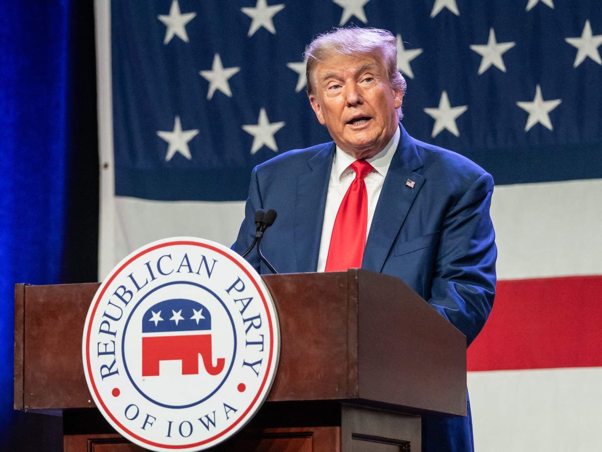 Trump takes stage in Iowa to song about going to prison: ‘Poetic’ Trump takes stage in Iowa to song about going to prison: ‘Poetic’