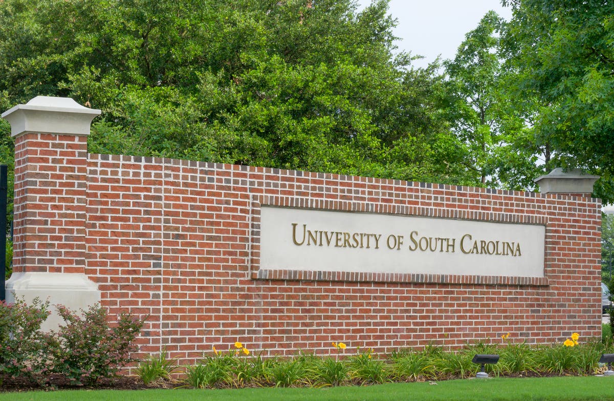 College student fatally shot after trying to enter wrong house on his street College student fatally shot after trying to enter wrong house on his street