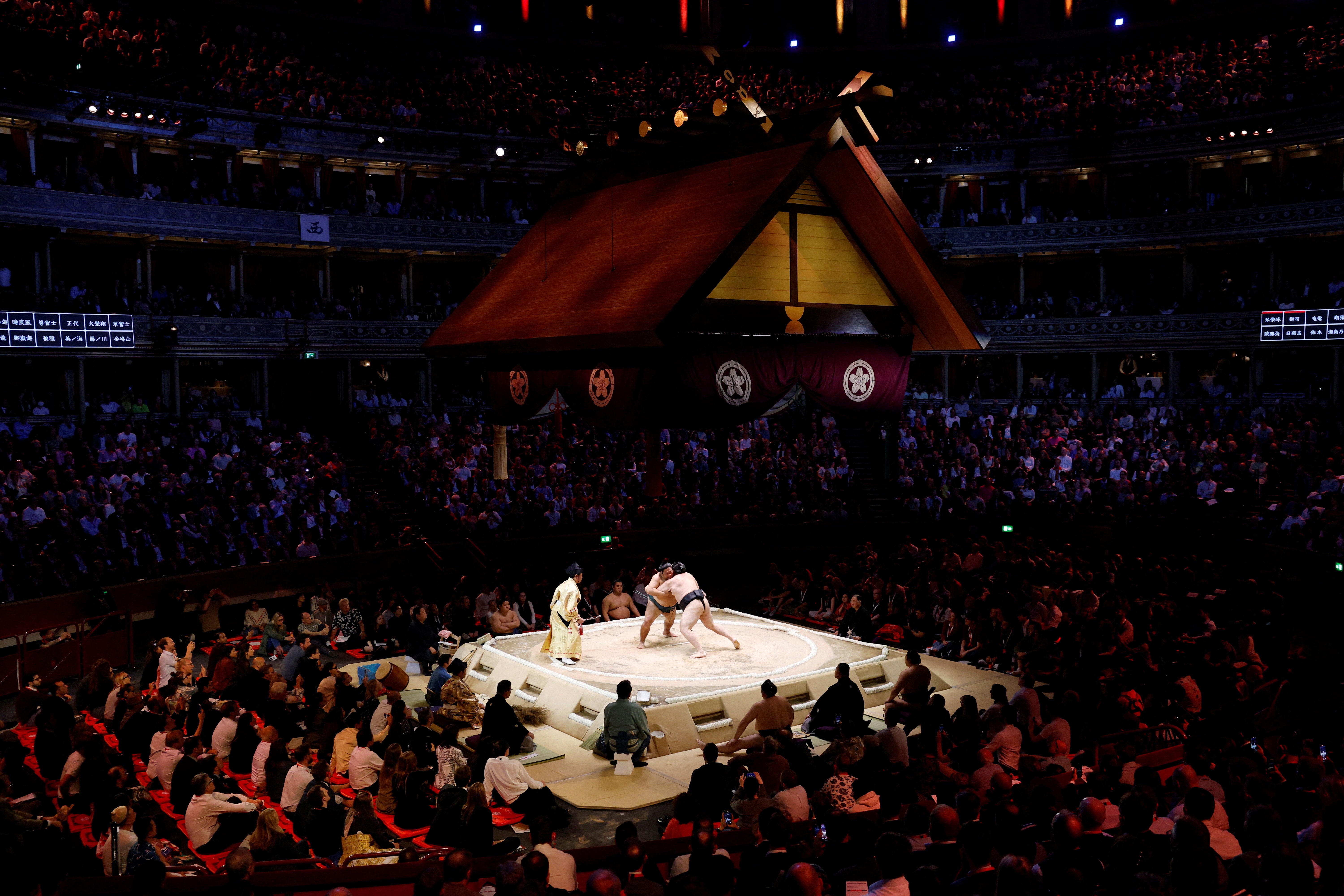 Ryuden and Nishikigi square off at the Royal Albert Hall
