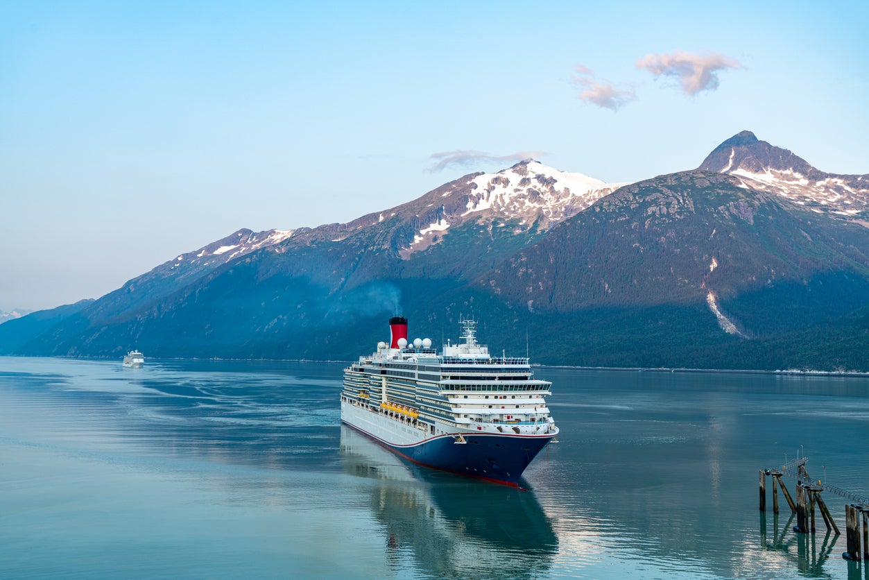 Hundreds of Britons in lockdown on cruise after suspected norovirus outbreak kills one person