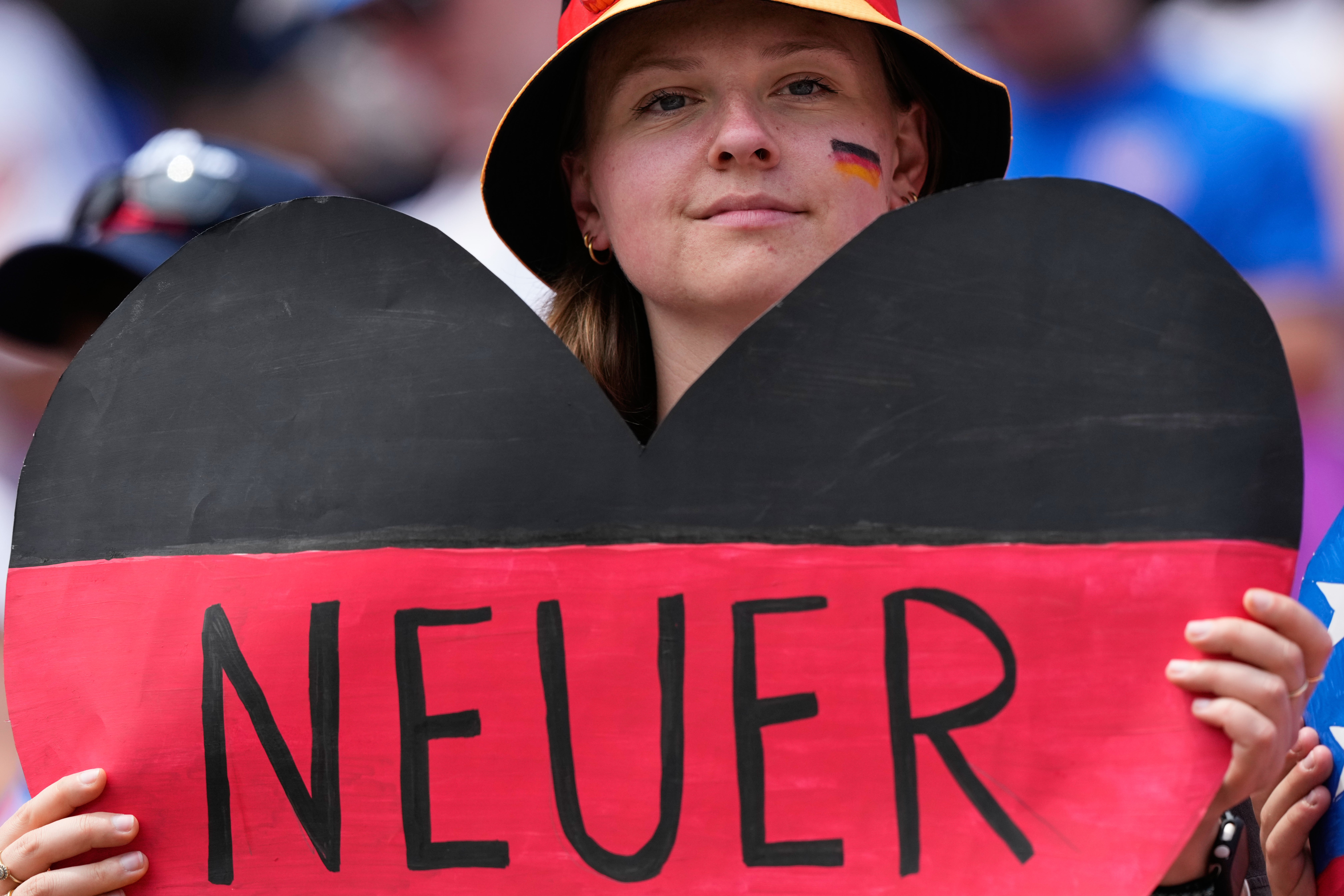 Manuel Neuer will have backing from the stands