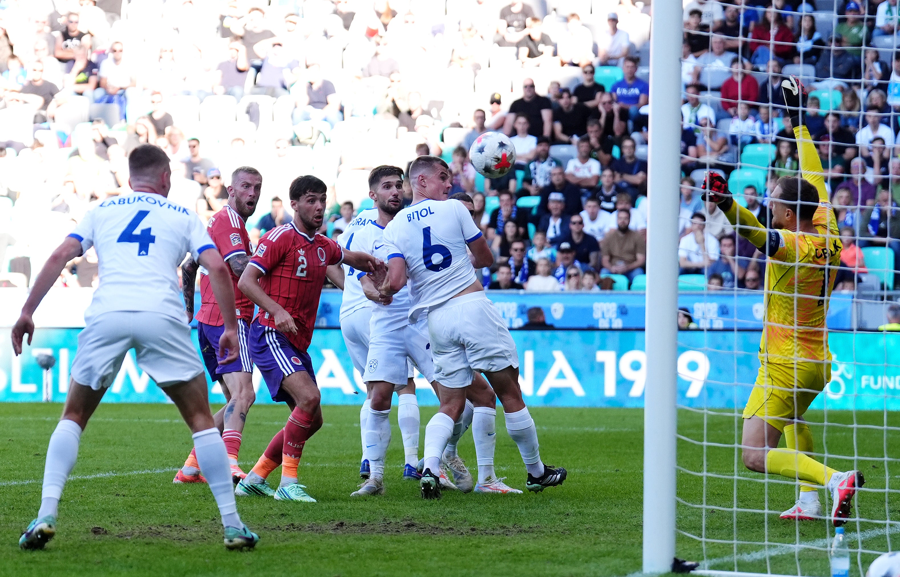 Jan Oblak made a coule of impressive save to preserve his clean sheet