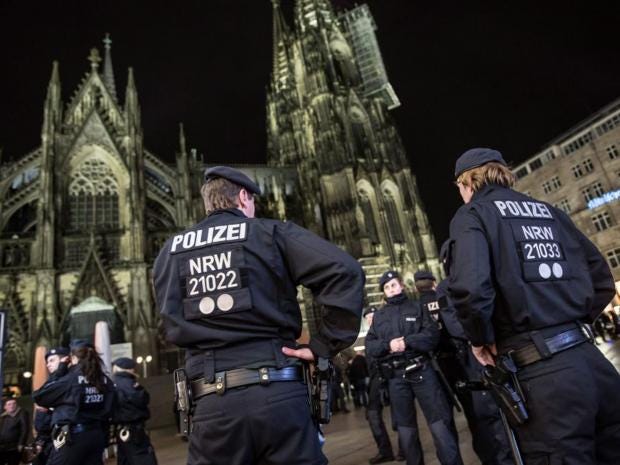 19-cologne-police-epa.jpg