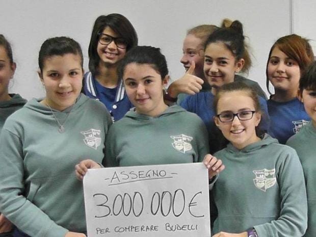 Mossa school children girls