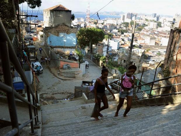 36-rio-shantytown-afpget.jpg