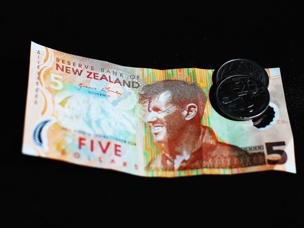 new-zealand-money.jpg
