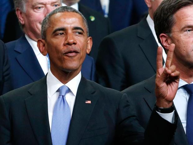 obama-peace-sign.jpg