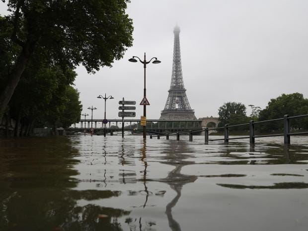 web-paris-flooding-get.jpg