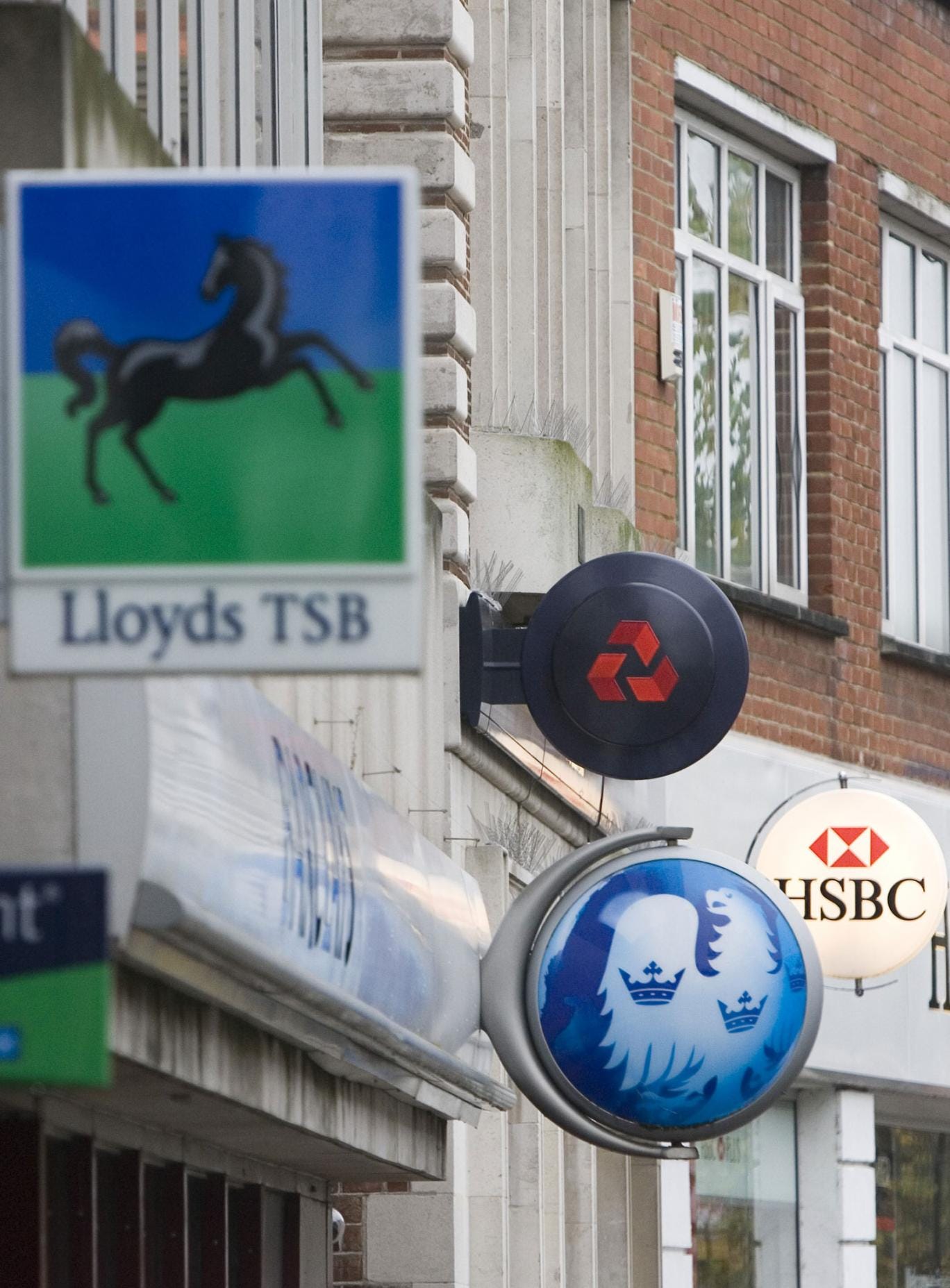 The FCA concluded that banks penalise loyal customers with lower interest rates