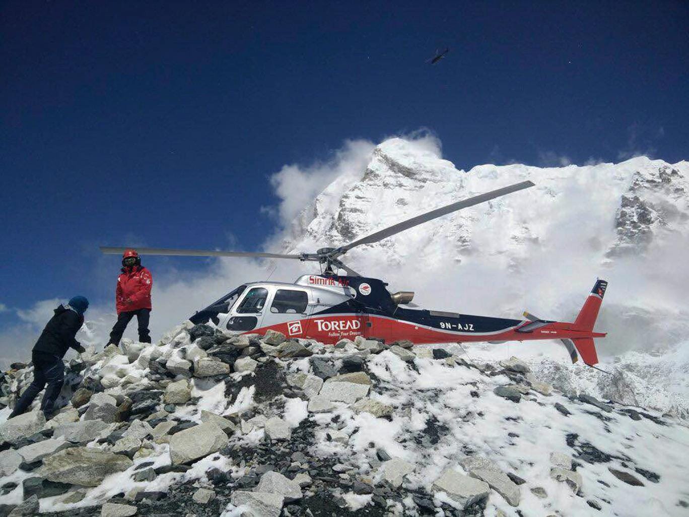 Nepal Earthquake: Hundreds Of Climbers Trapped On Mount Everest In The ...