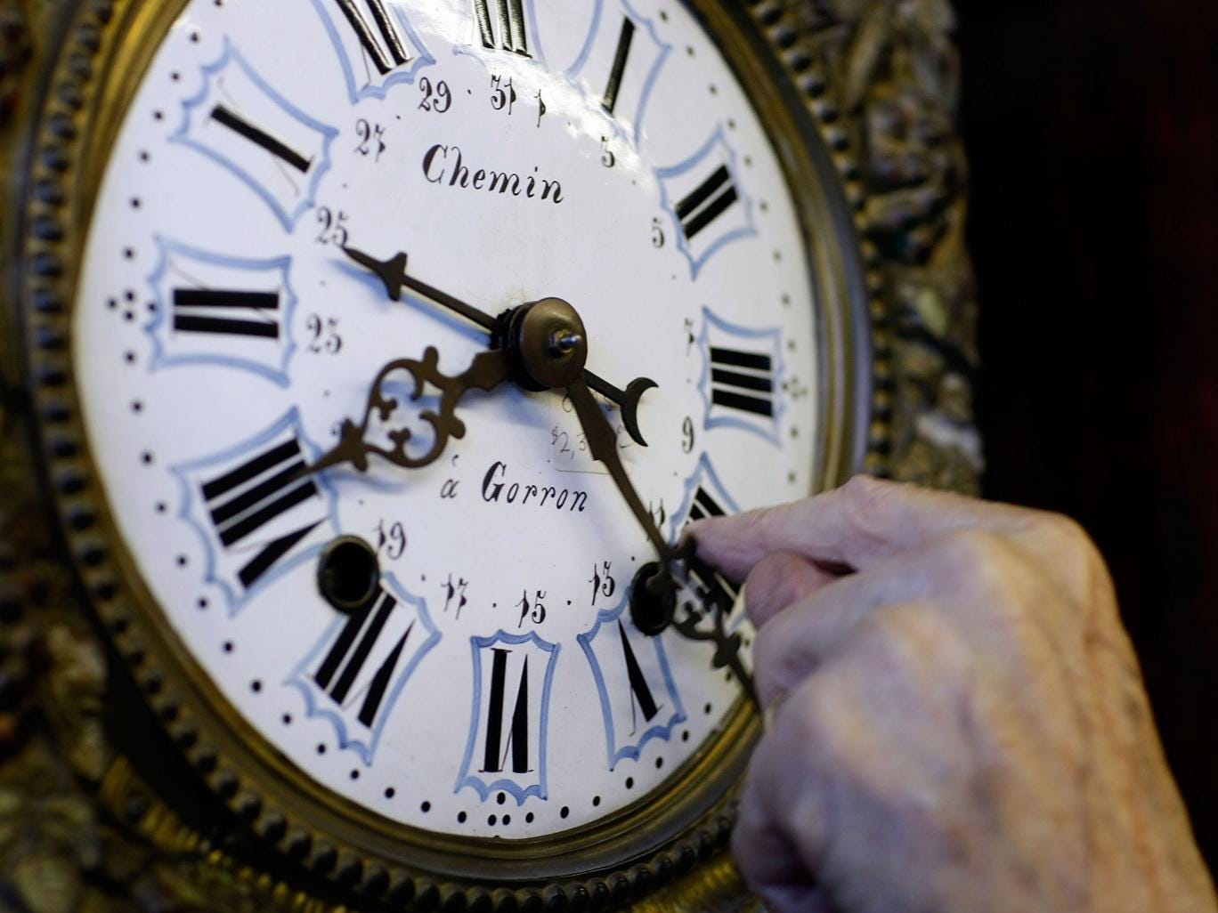 When do the clocks go back in October and why?