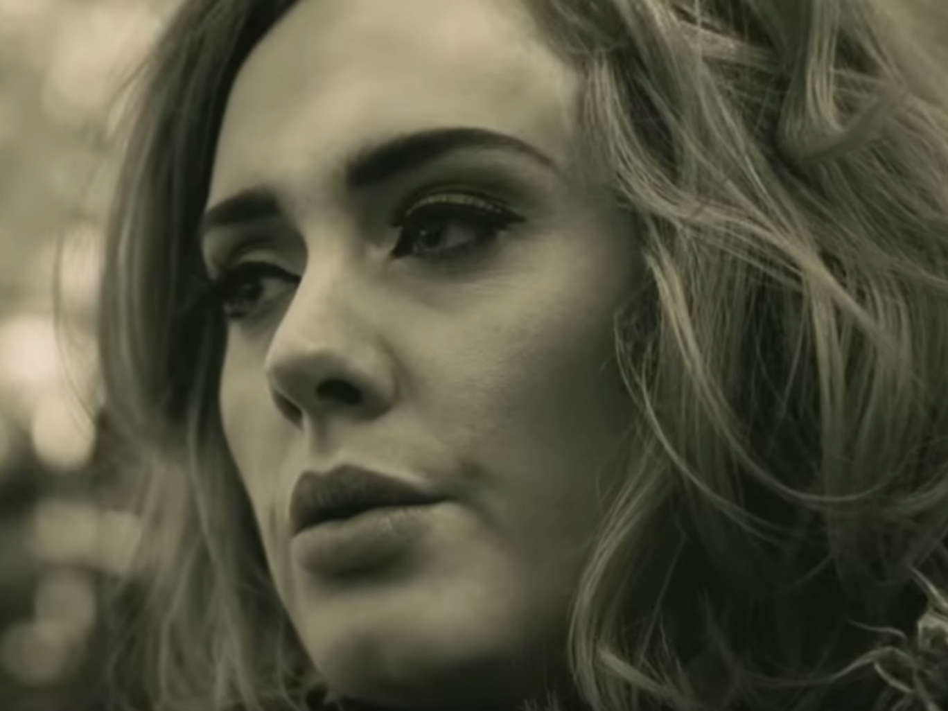 Adele new song: 'Hello' video sparks gushing response from fans on ...