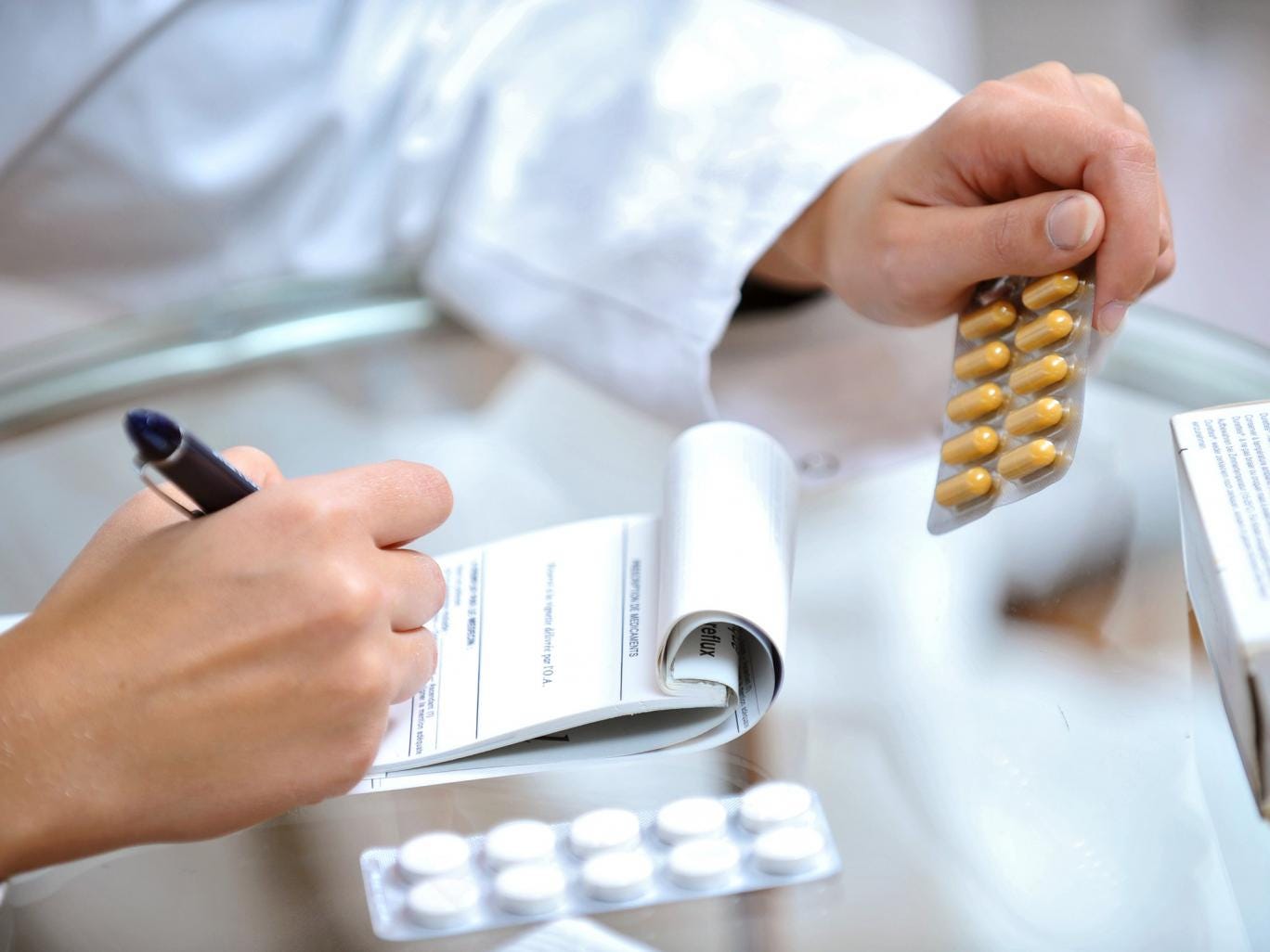 Doctors dating patients law-in-Nuhaka