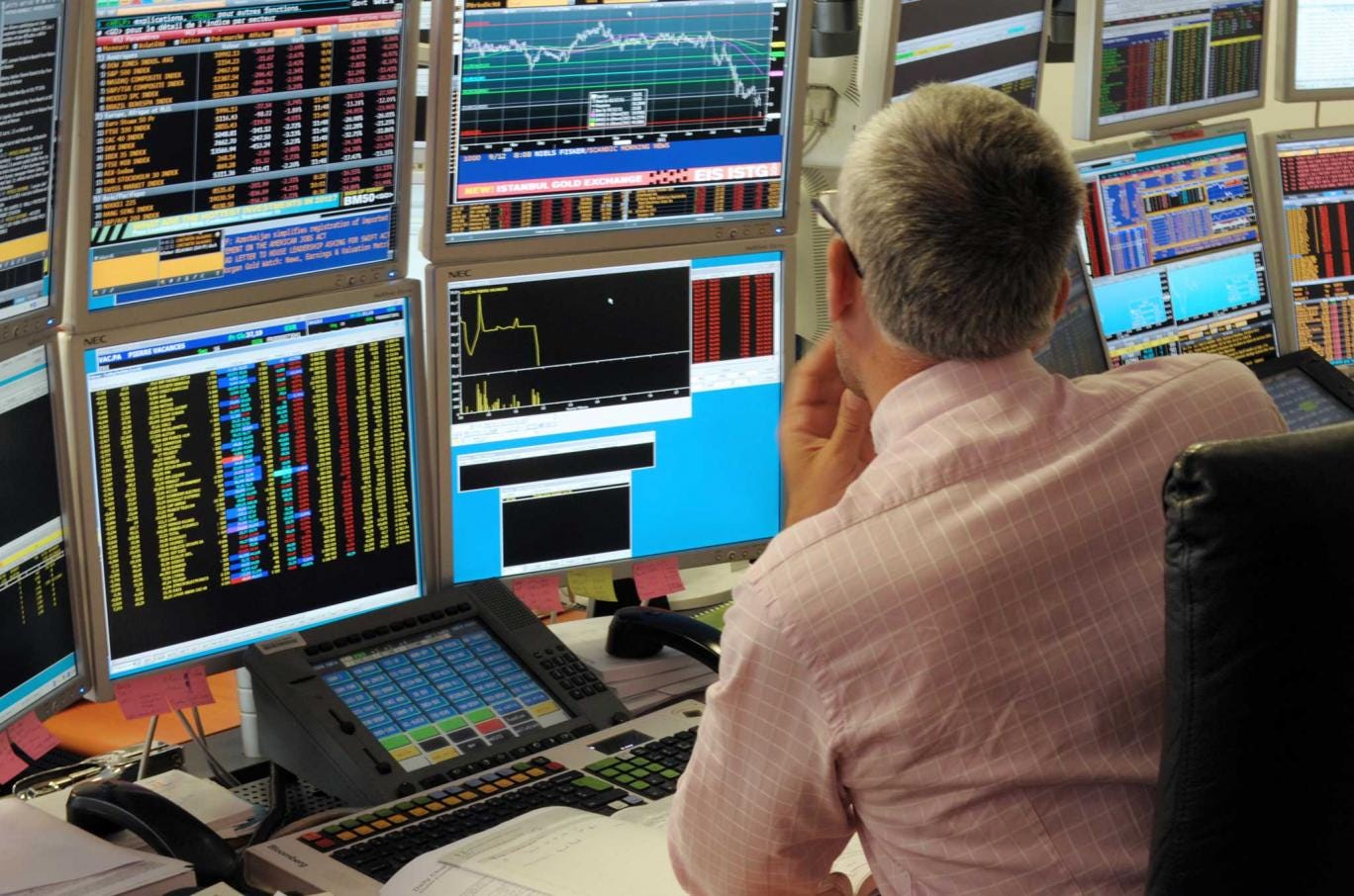 European office - trader