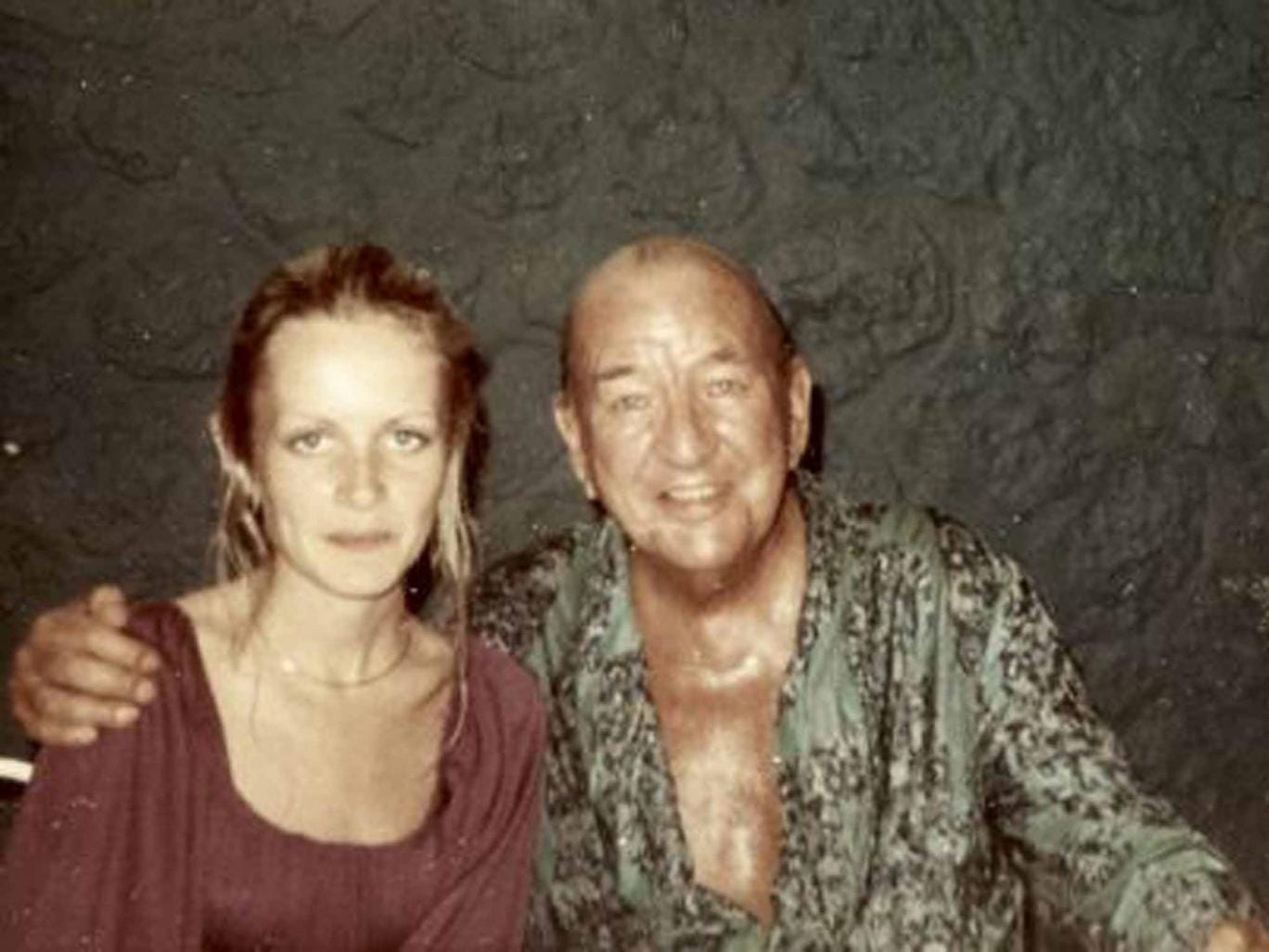 Designed for living: Twiggy with Noël Coward at his home, Firefly, in Jamaica, in 1970