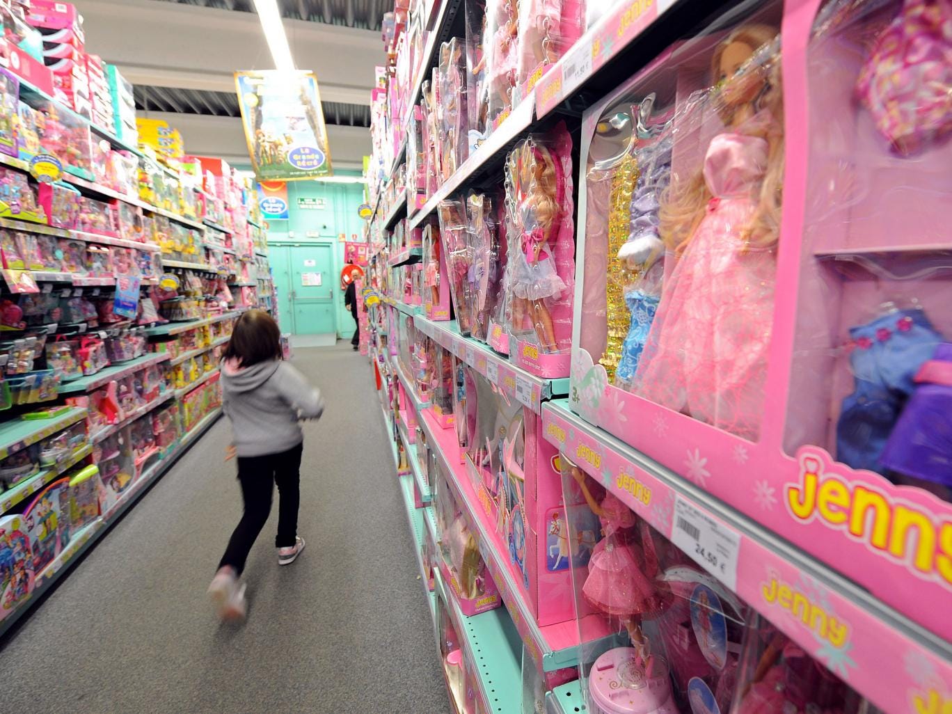 Most Toy Adverts Are Sexist And Show Narrow And Limiting Gender