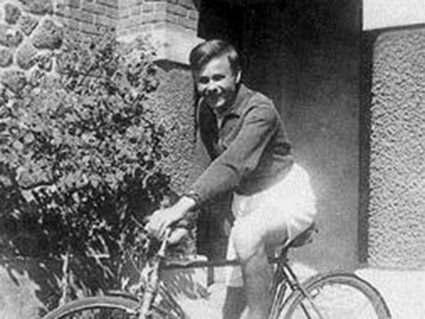 Demalvilain, and one of the tables he made recording German military vehicles