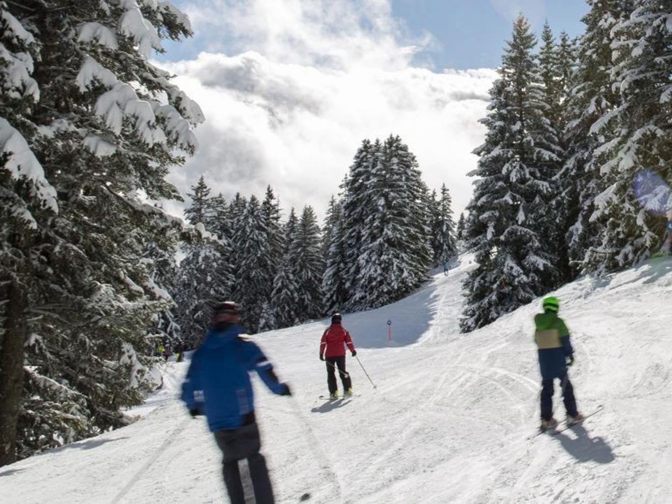 Keep your balance: don’t take the wrong plastic to the pistes