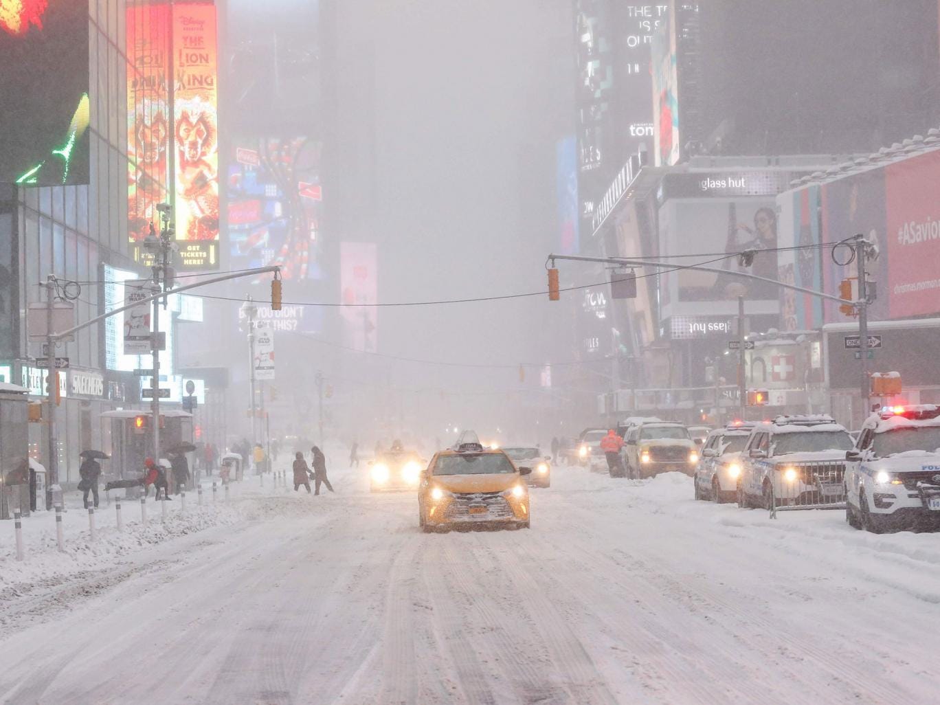 Storm Jonas New York imposes travel ban amid one of the worst blizzards in its history